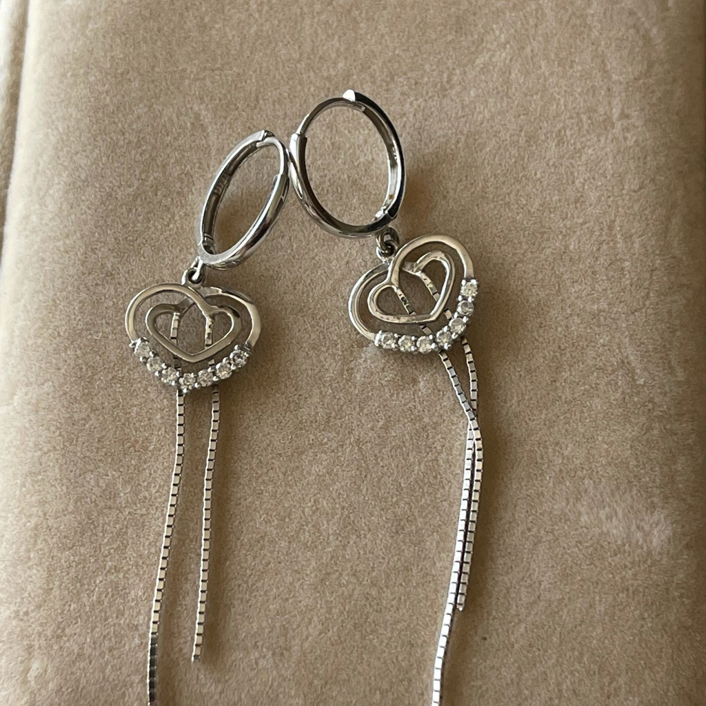 14kt Diamond Earrings